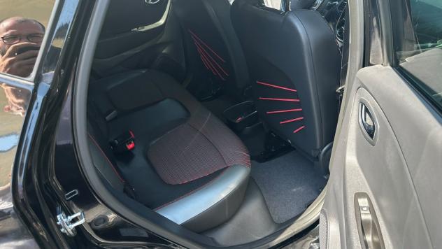 Renault Captur 1.5 dCi 90cv EDC Energy HYPNOTIC -- PRONTA CONSEGNA -- SENZA VINCOLI DI FINANZIAMENTO - Foto 9