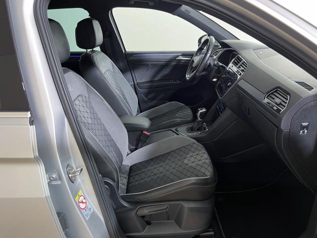 Volkswagen Tiguan Tiguan 2.0 tdi R-Line 150cv dsg - Foto 8
