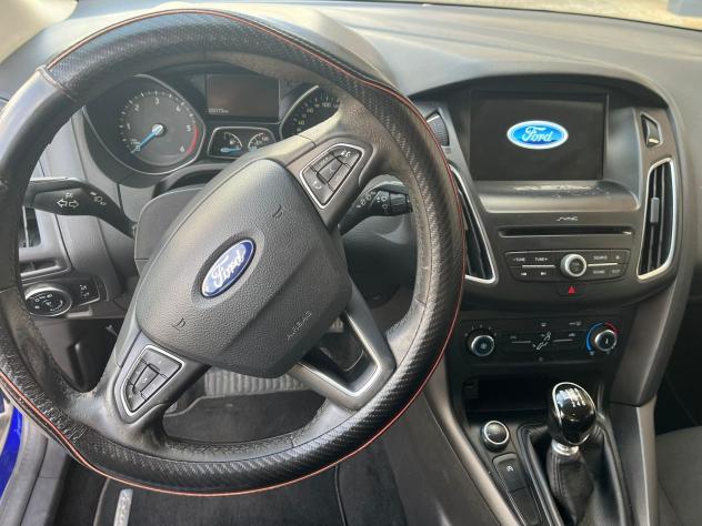 Ford Focus 1.5 TDCi 95 CV Berlina - Foto 8