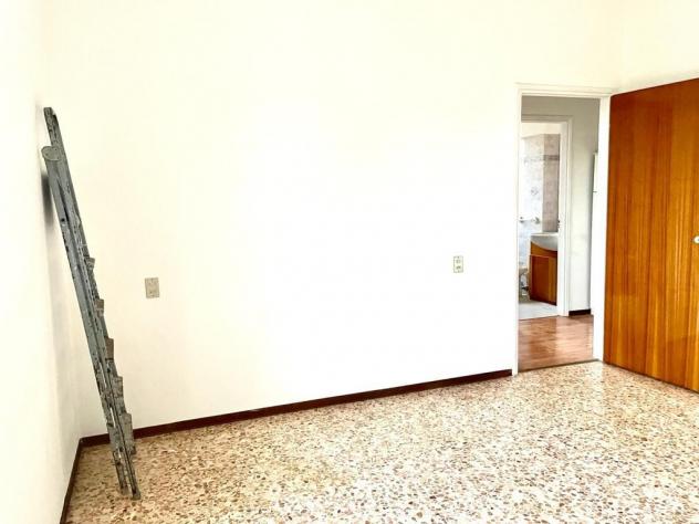 N - dvr58 - vendesi a rate mensili di mutuo agevolato giovani da 206 €.. ampio panoramico trilocale balconato con posto auto coperto - Foto 11