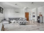 Appartamento di 110 m² con 3 locali e posto auto in vendita a Guanzate