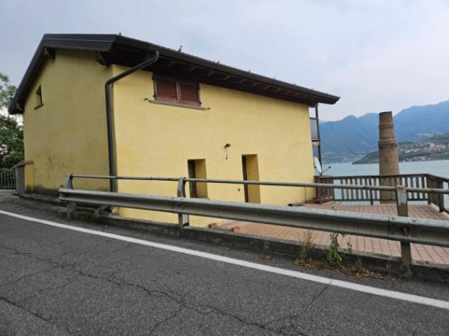 Immobile in asta di 74 m² in vendita a Tavernola Bergamasca - Foto 2