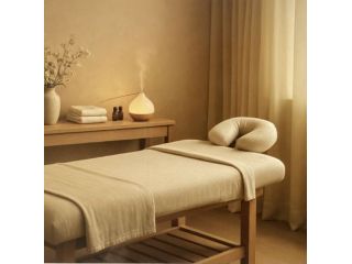 Massaggi - benessere Padova - Massaggiatrice bella donna italiana Este massaggi rilassanti olistici tantrici Tel:3520504983
