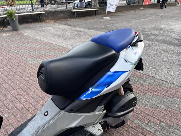 Aprilia SR 50 scooter 50 motore 2T POCHI KM - Foto 7