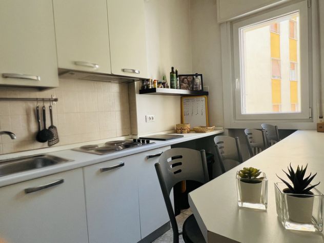 Stanza singola per studenti universitari a 10 minuti a piedi da Economia - Foto 3