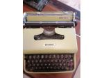 Macchina da scrivere Lettera 22