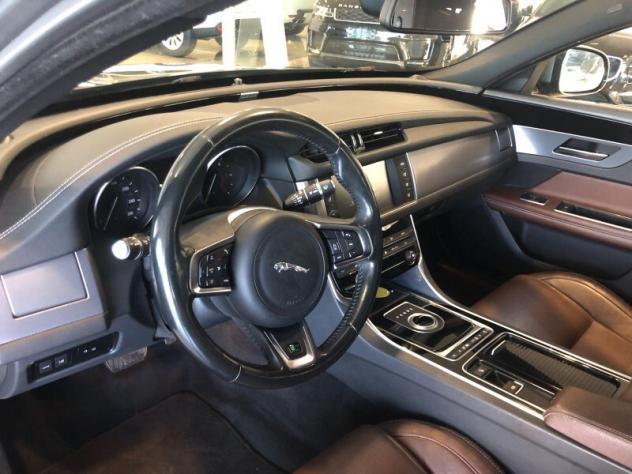 JAGUAR XF 2ª serie (X260) XF 2.0 D 180 CV aut. R-Sport - Foto 6