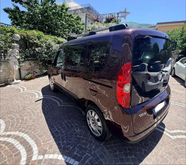 FIAT Doblò 1.4 T-Jet 7 posti Natural Power Emotion