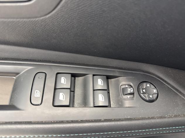 Peugeot 3008 II 2021 1.5 bluehdi Allure Pack s&s 130cv eat8 - Foto 7