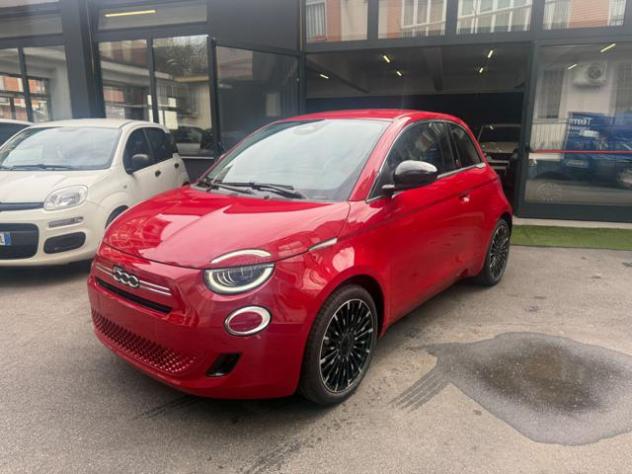FIAT 500 1.0 Hybrid 65cv Icon + Pack Style Km Zero rif. 24109171