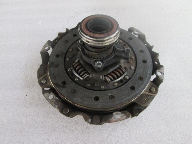 24422061 KIT FRIZIONE CON SPINGIDISCO OPEL CORSA C 1.2 B 55KW 5M 5P (2001) RICAMBIO USATO 666034 664270