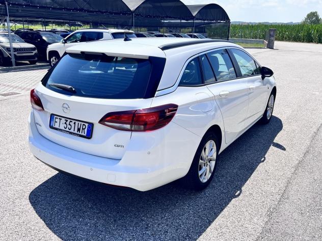 Opel Astra 1.6 CDTI Business 110cv S&S MT6 - Foto 3