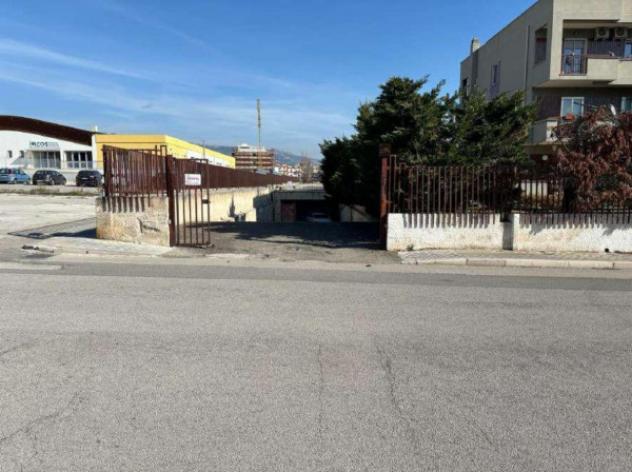 Immobile in asta di 37 m², box auto doppio in vendita a Manfredonia