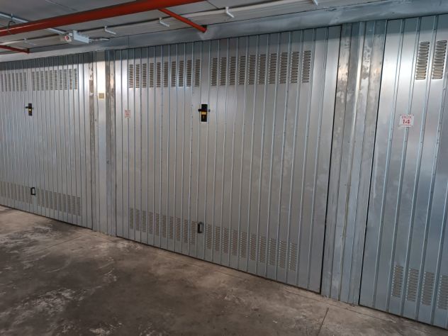 Offro garage in Via di Boccea, 243 - Foto 4