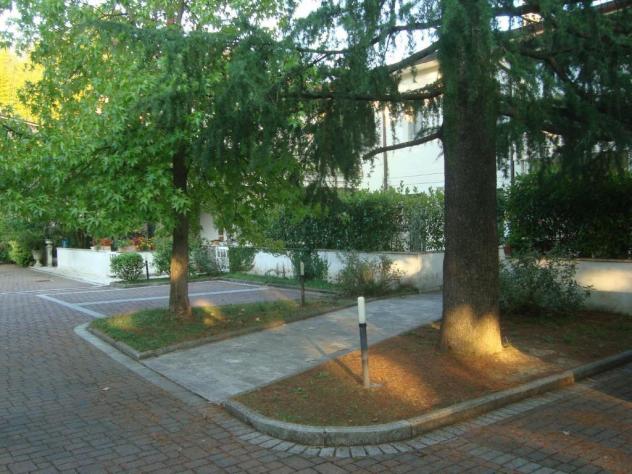 APPARTAMENTO INDIPENDENTE di 3 vani e di 100 mq (CAMAIORE) rif. 2001 - Foto 4