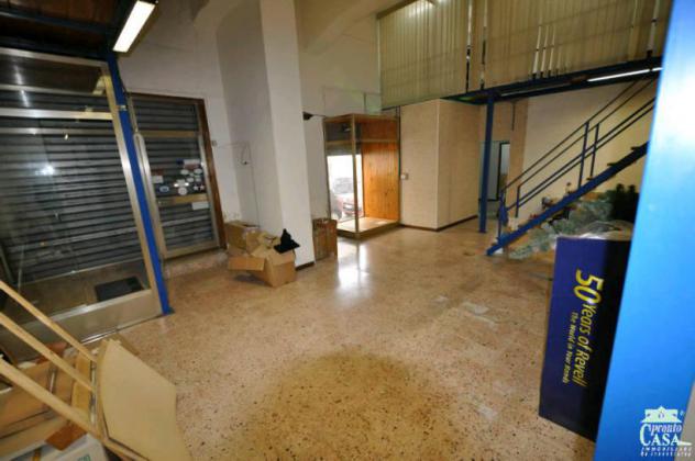 COMM.LE - DOPPIA VETRINA - Foto 3