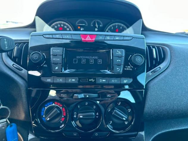 LANCIA Ypsilon 3ª serie Ypsilon 1.0 FireFly 5 porte S&S Hybrid Ecochic Silver - Foto 10