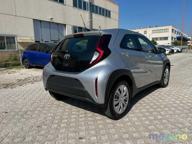 TOYOTA Aygo X 1.0 72 CV Active rif. 19121111 - Foto 2