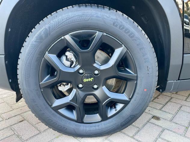 Jeep Avenger 1.2 turbo e-hybrid mhev Upland 4xe 145cv edct6 - KM0 - Foto 7