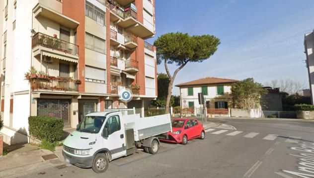Negozio in Vendita in zona PRATALE