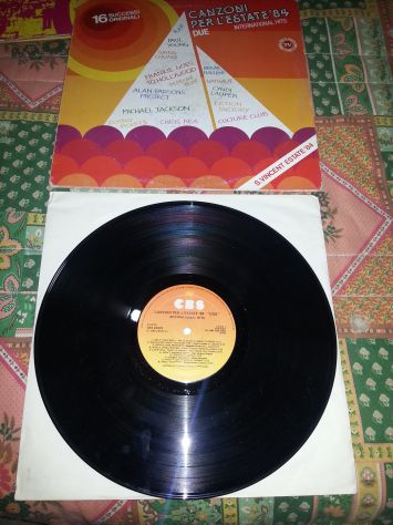 1VINILE IN OTTIME CONDIZIONI RARISSIMO OGGI,33 GIRI:CANZONI PER L'ESTATE '84"DUE - Foto 2