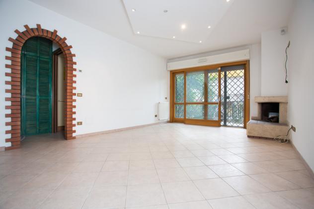 Villa a schiera in affitto a Roma