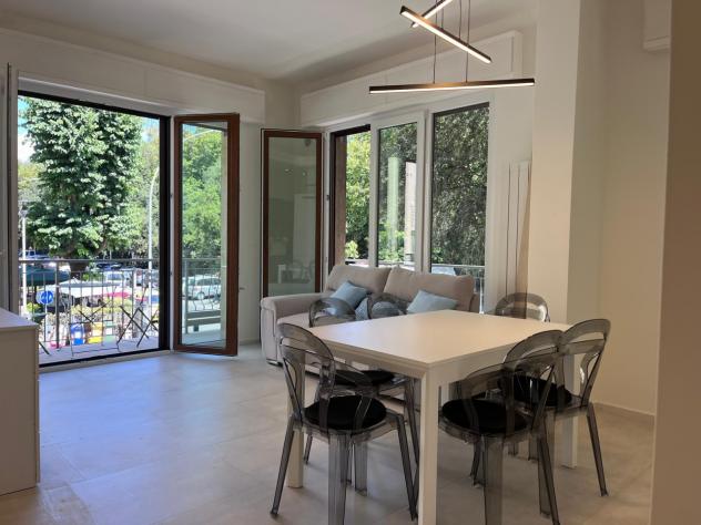 APPARTAMENTO di 6 vani e di 100 mq (VIAREGGIO - Viareggio) rif. A1023