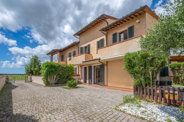 Duplex in vendita a Sardina - Calcinaia 140 mq Rif: 1414739