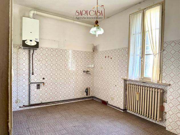 IMMOBILE CON TRE UNITA' ABITATIVE, CORTE E GARAGE DOPPIO - Foto 8