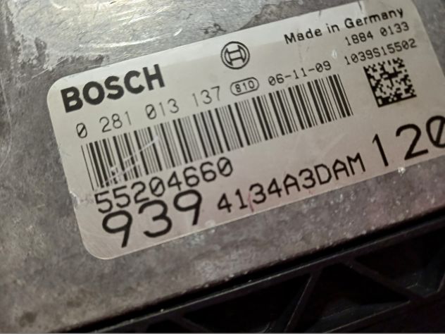0281013137 BOSCH 55204660 CENTRALINA MOTORE ECU ALFA ROMEO 159 939 1.9 JTDM 88KW - Foto 5