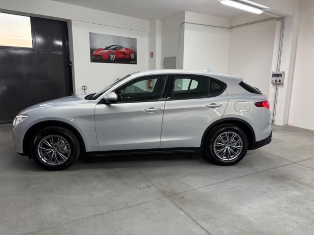 Alfa Romeo Stelvio 2.2 Turbodiesel 190 CV AT8 Q4 Business - Foto 4