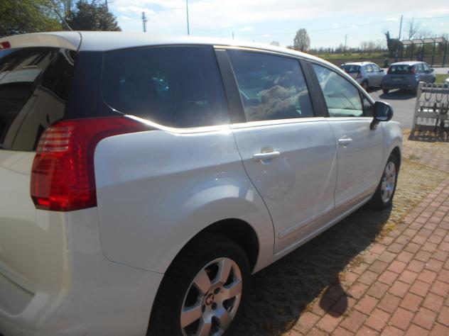 Peugeot 5008 BlueHDi 150 S&S Allure - Foto 3