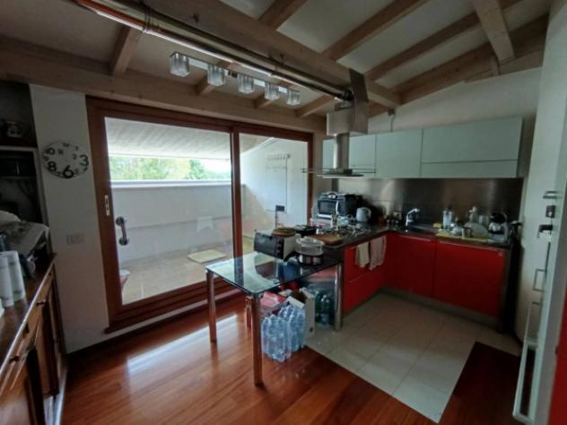 Immobile in asta di 208 m² con più di 5 locali in vendita a Perugia - Foto 2