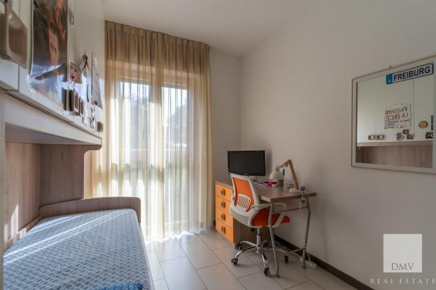 4 LOCALI CON DOPPI SERVIZI, BOX E CANTINA - Foto 19