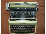 Macchina da scrivere Olivetti Lettera 32