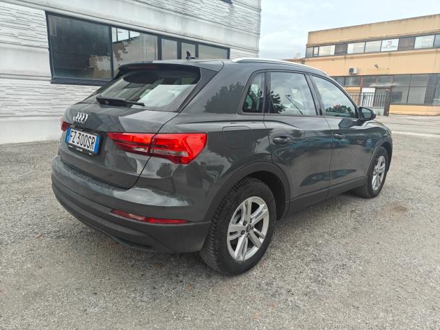 Audi Q3 35 TDI S tronic Business Advanced - Foto 4