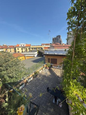 3 LOCALI RISTRUTTURATO, AL SECONDO E ULTIMO PIANO, CON AMPIO TERRAZZO - Foto 16