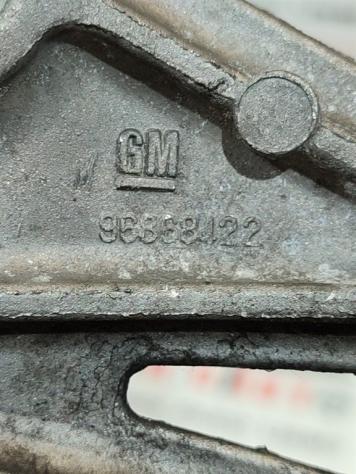 SUPPORTO MOTORE CHEVROLET Captiva 1° Serie 96868422 Z22D1 diesel 2231 (06) - Foto 3