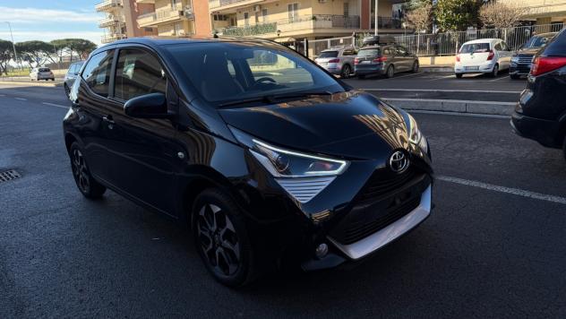 Toyota Aygo Connect 1.0 VVT-i 72 CV 5 porte x-play MMT LED NAVI KAMERA PDC CERCHI 16 - Foto 2