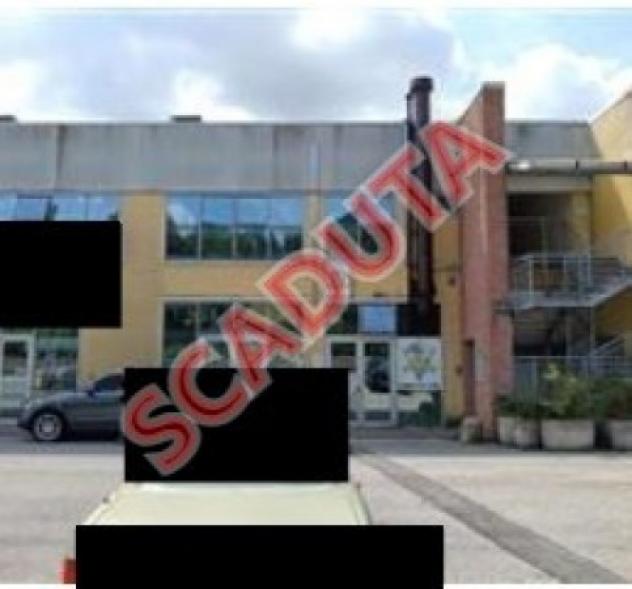 Immobile in asta di 290 m² con più di 5 locali in vendita a San Severino Marche