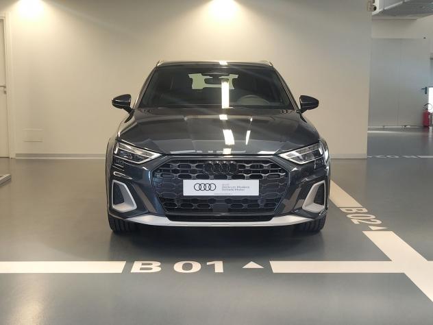 Audi A3 A3 allstreet 1.5 tfsi mhev Identity Contrast 150cv s-tronic - Foto 2