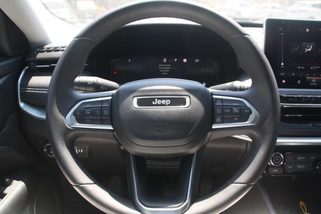 Jeep Compass Compass 1.5 turbo t4 mhev Limited 2wd 130cv dct - Foto 10