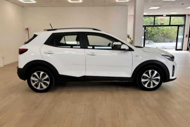 KIA Stonic 1.2 DPI Urban Special Edition rif. 24053963 - Foto 4