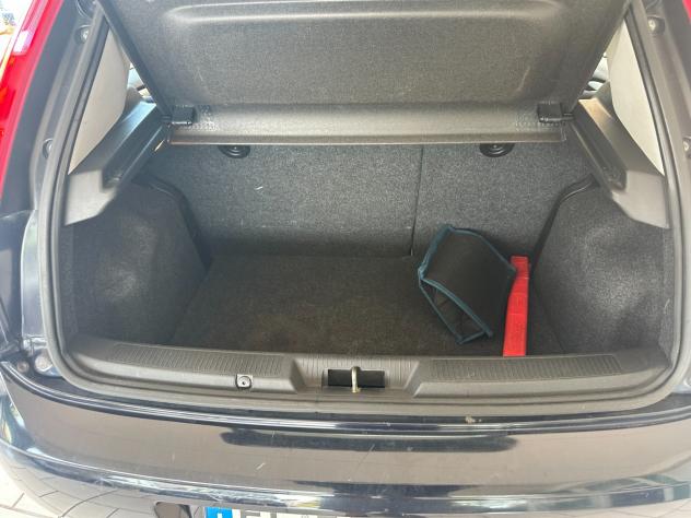 Fiat Punto 1.4 GPL NEOPATENTATI - Foto 10