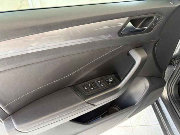 VOLKSWAGEN - T-Roc - 1.0 TSI Style (C/V) - Foto 8