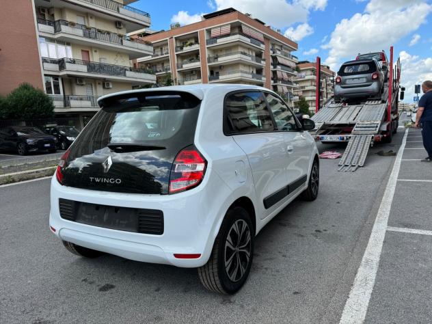 Renault Twingo TCe 95 CV EDC Intens LED PDC BLUETOOTH CERCHI 15 - Foto 6