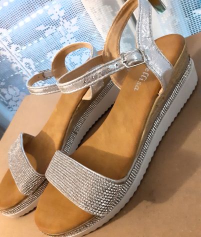 Sandali e scarpe nuove tg. 41 vari modelli disponibili - Foto 4