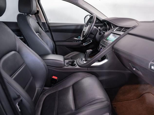 Jaguar E-Pace 2.0D i4 150cv AUTO AWD - Foto 6
