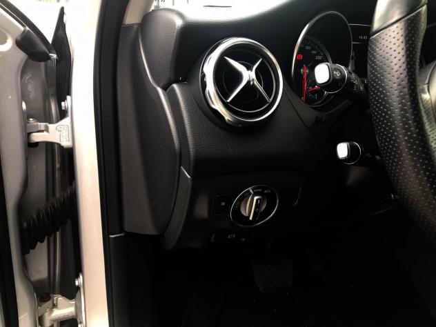 Mercedes-benz GLA 180 122CV 7G-TRONIC AUTOMATIC SPORT - LED NAV CARPLAY PELLE CAMERA SENSOR CERCHI R18 - Foto 9