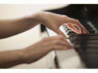Lezioni di pianoforte per adulti e bambini